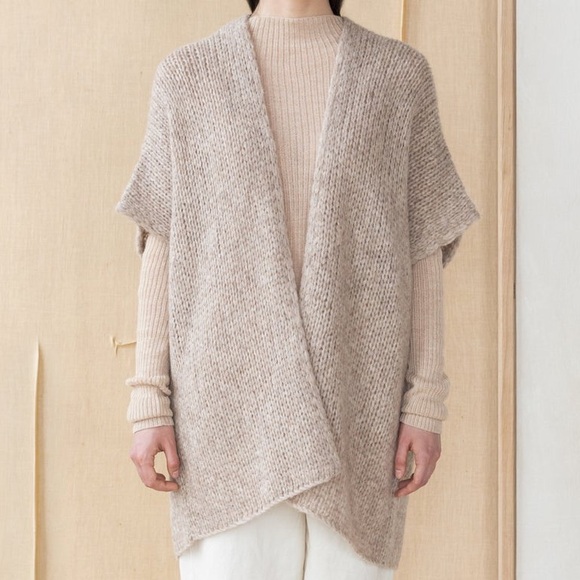 Latierra Sweaters - Latierra Women's Nube Vest in Oatmeal Alpaca Blend One Size